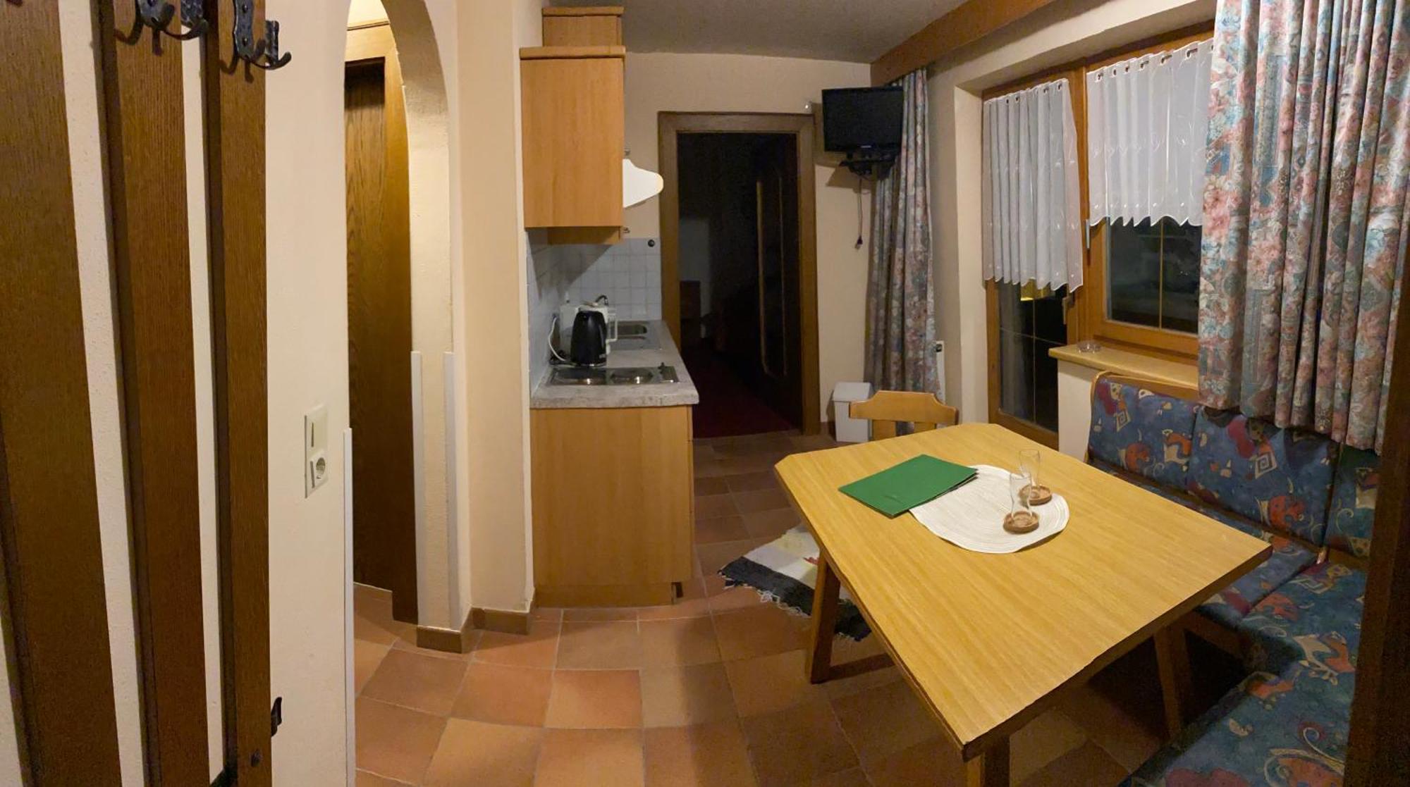 Landhaus Engadin Наудерс Екстериор снимка