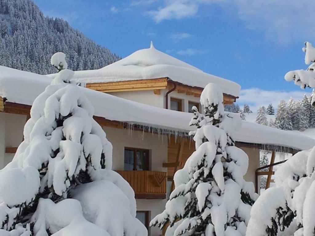 Landhaus Engadin Наудерс Екстериор снимка