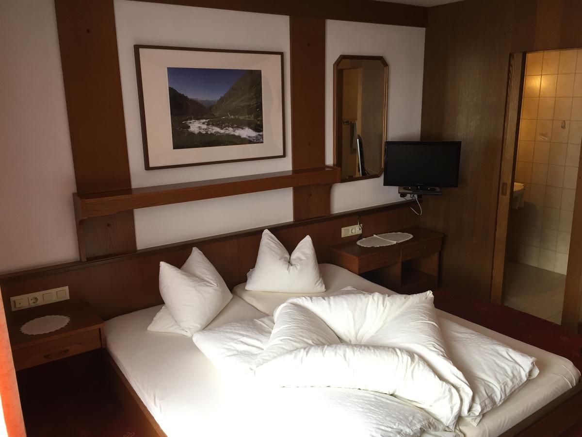 Landhaus Engadin Наудерс Екстериор снимка